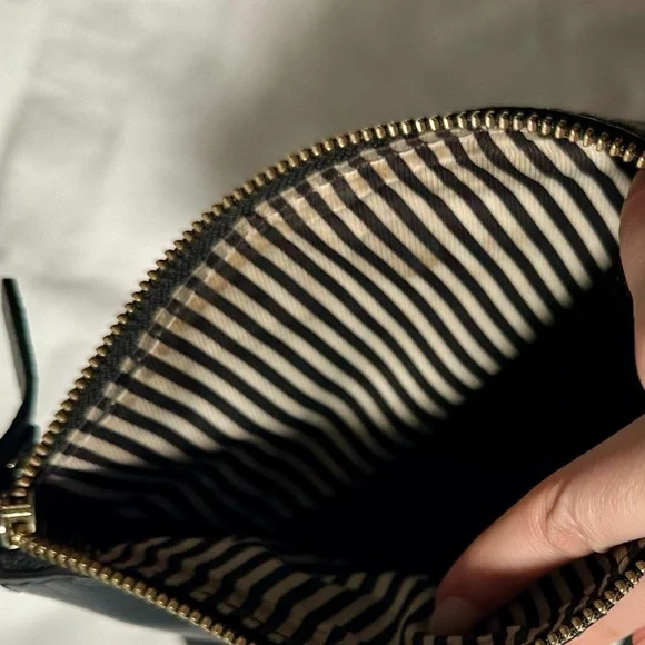 kate spade Cobble Hill Mini Carson Crossbody bag in Black - Picture 8 of 9